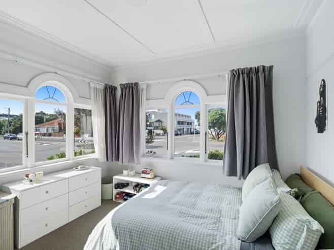 31 Beach Street, Saint Clair