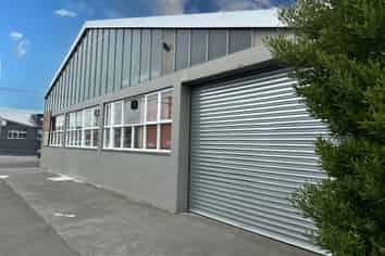 Central Industrial Opportunity- 290sqm Warehouse