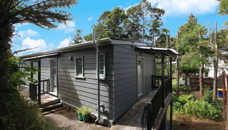 2/41 Derwent Crescent, Titirangi