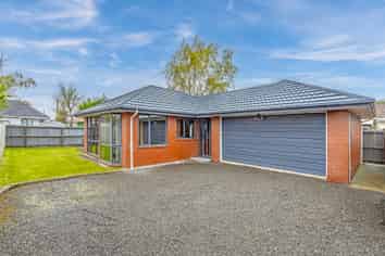 68A Racecourse Road, Sockburn