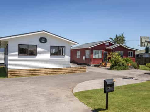 30 Orchard East Road, Ngatea