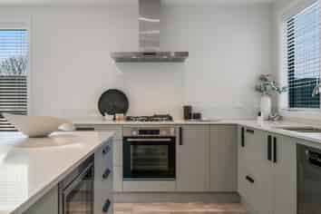 36 Metoriti Crescent, Paerata