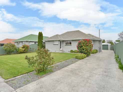 35 Pauline Street, Linwood