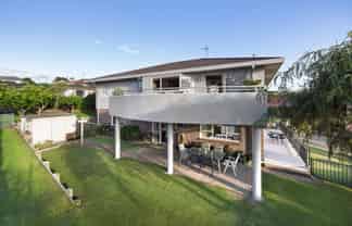 4 Village Way, Welcome Bay