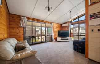 24A Barnard Road, Fairy Springs