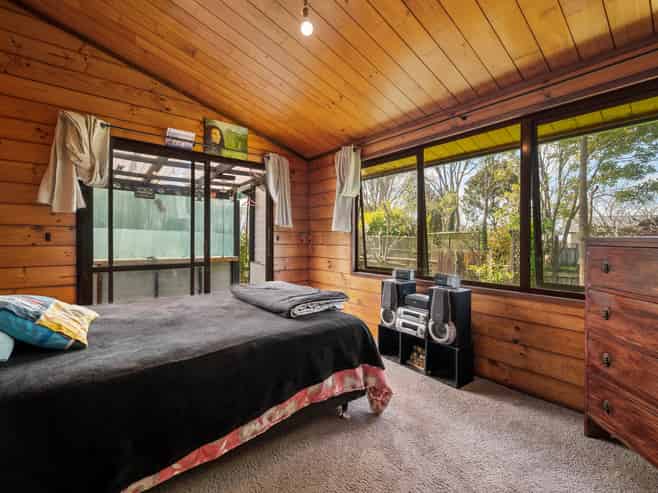 24A Barnard Road, Fairy Springs