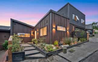 25B Deverell Place, Northcross