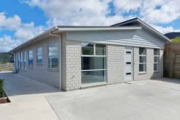 31 Percy Kinsman Crescent, Riverstone Terraces