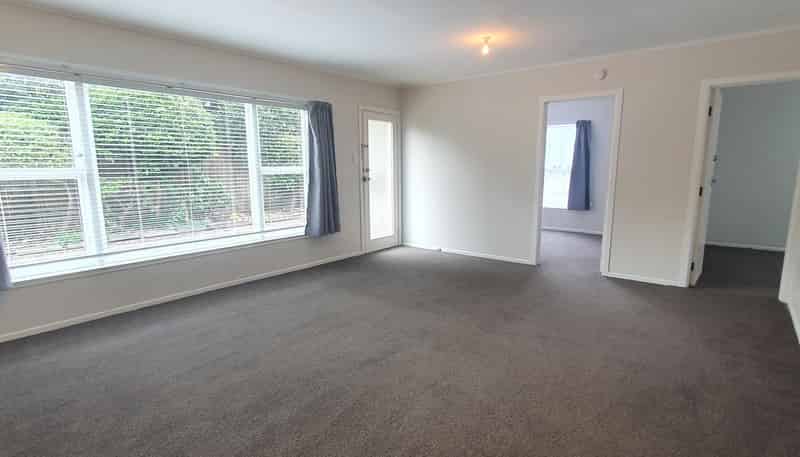 8D Fairleigh Ave, Mount Albert