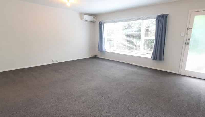 8D Fairleigh Ave, Mount Albert