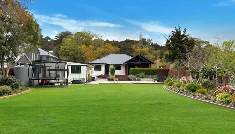 45 Heretaunga Square , Silverstream