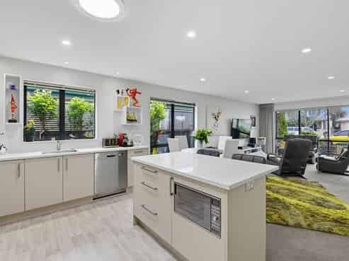 85 Pegasus Boulevard, Pegasus