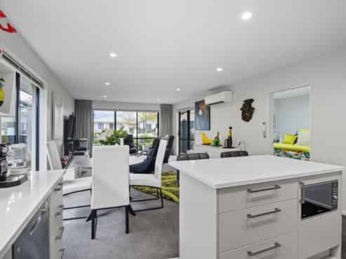 85 Pegasus Boulevard, Pegasus