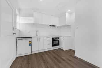 2/34 Plumley Crescent, Mangere