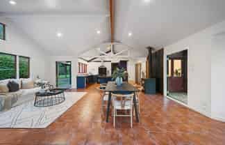 4 Sherwood Drive, Patumahoe