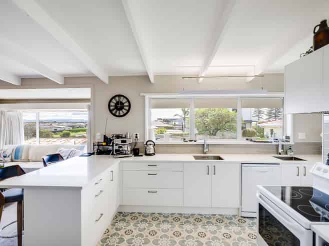 180 Te Awa Avenue, Te Awa