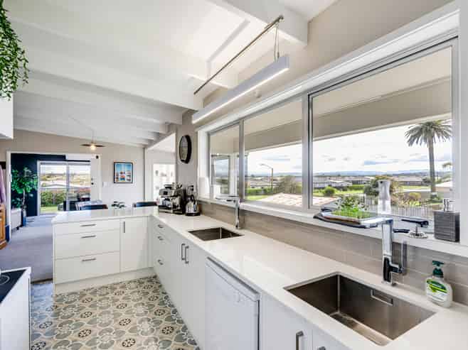 180 Te Awa Avenue, Te Awa