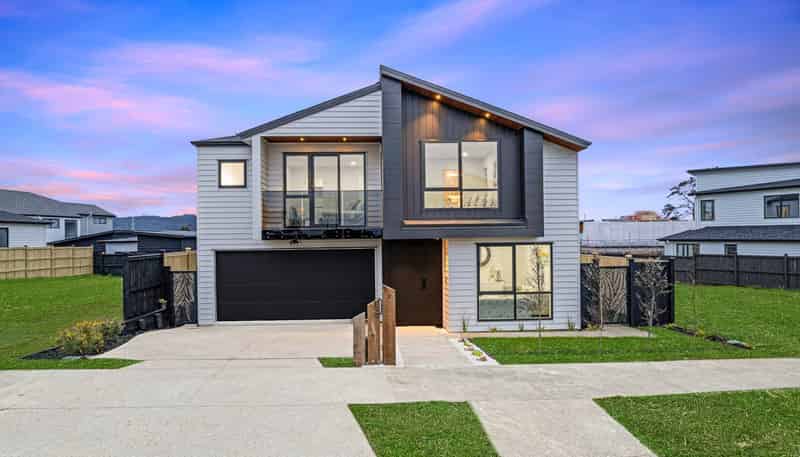 9  Catalina Avenue, Karaka