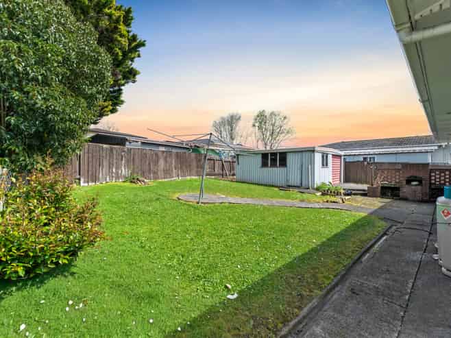 58 Diorella Drive, Clover Park