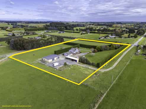 268 West Plains School Road, West Plains