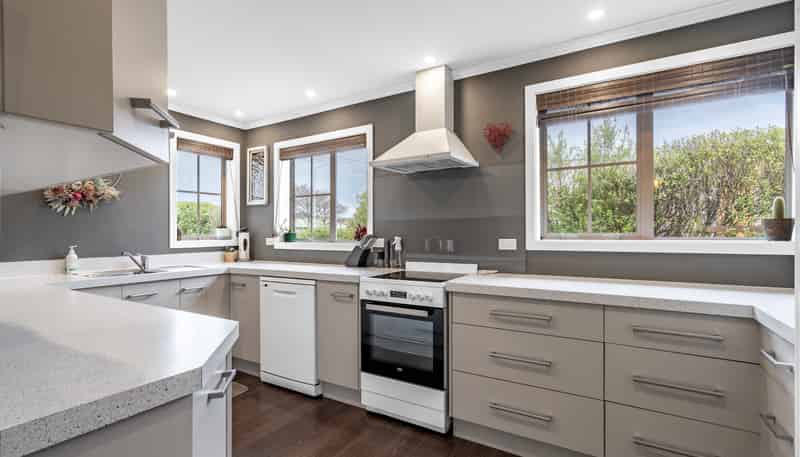 194 Racecourse Road, Glengarry