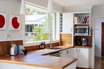 10a Wharfdale Street, Macandrew Bay