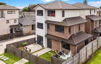 12/30 Calvert Avenue, Mangere East