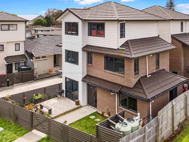 12/30 Calvert Avenue, Mangere East