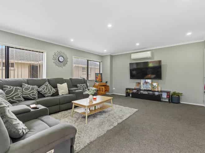 12/30 Calvert Avenue, Mangere East