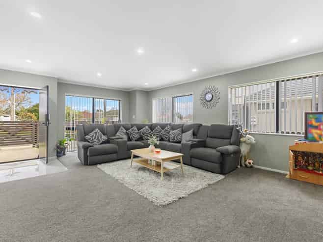 12/30 Calvert Avenue, Mangere East