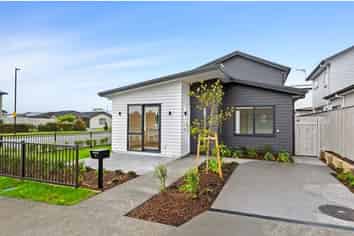 1 KAWE MARIE LANE "WAIATA SHORES", Takanini