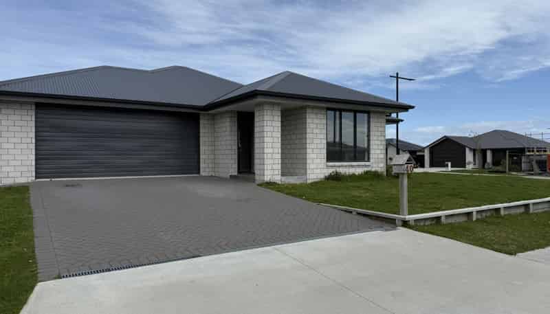 40 Maunganamu Drive, Wharewaka