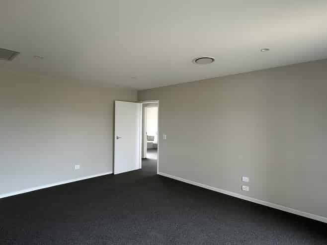 40 Maunganamu Drive, Wharewaka