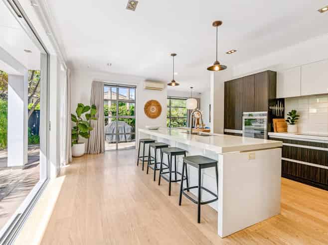 11A Church Street, Northcote Point