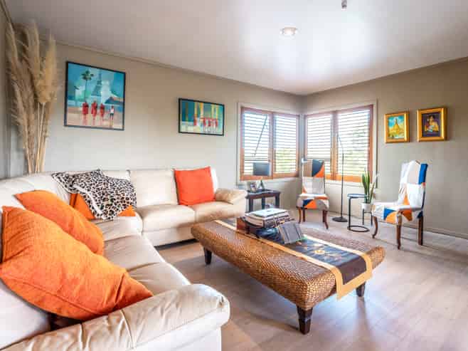 13 Marine View Road, Onetangi