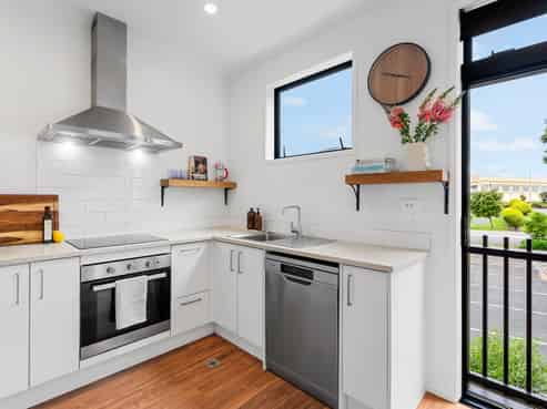 12 Mayfly Lane, Hobsonville