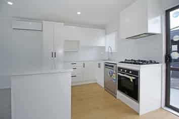 3/114 Finlayson Avenue, Clendon Park