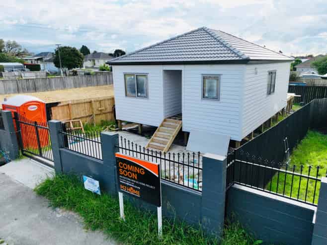 176 Preston Road, Otara
