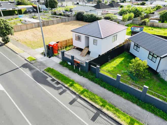176 Preston Road, Otara