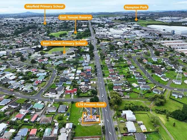 176 Preston Road, Otara
