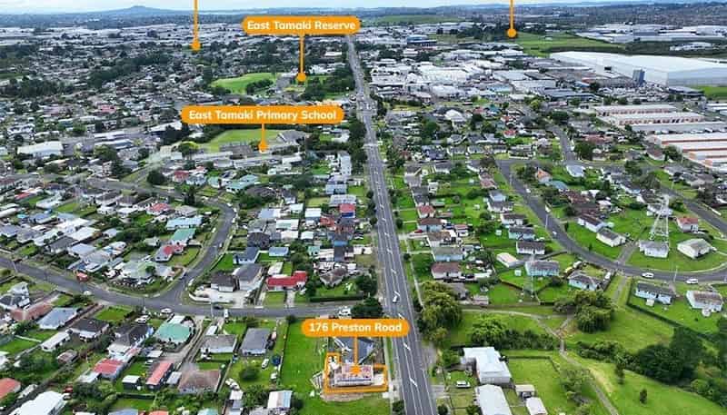 176 Preston Road, Otara