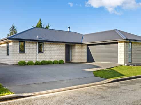 7/17 Wineberry Avenue, Amberley
