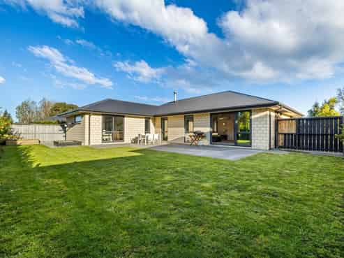 7/17 Wineberry Avenue, Amberley