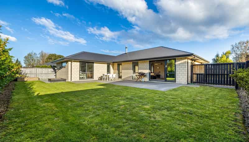 7/17 Wineberry Avenue, Amberley