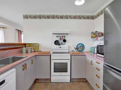 196 Mokau Road, Urenui