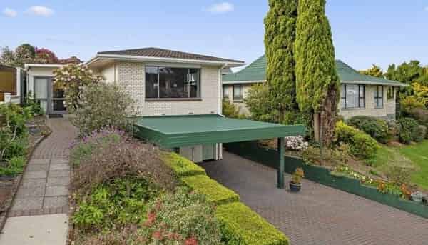 13 Gwendoline Street, Glenholme