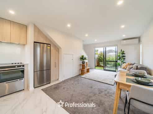 1/12 Rainey Grove, Taita