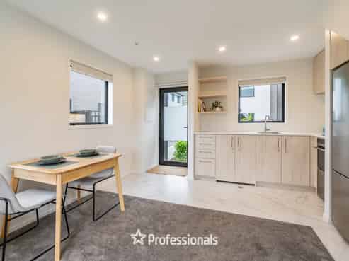 1/12 Rainey Grove, Taita