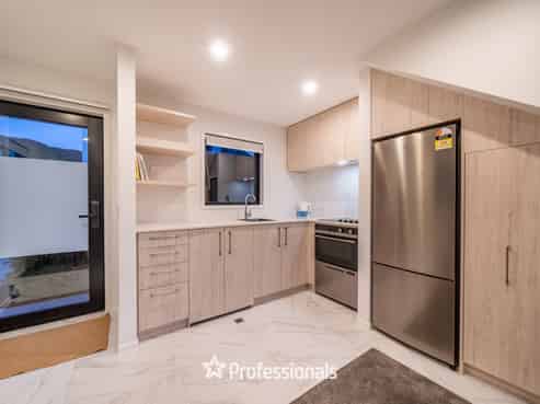 1/12 Rainey Grove, Taita