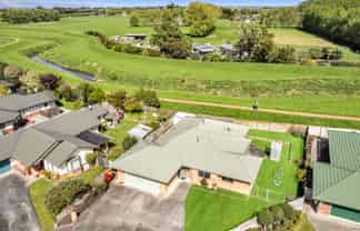 30 Strachan Way, Highbury